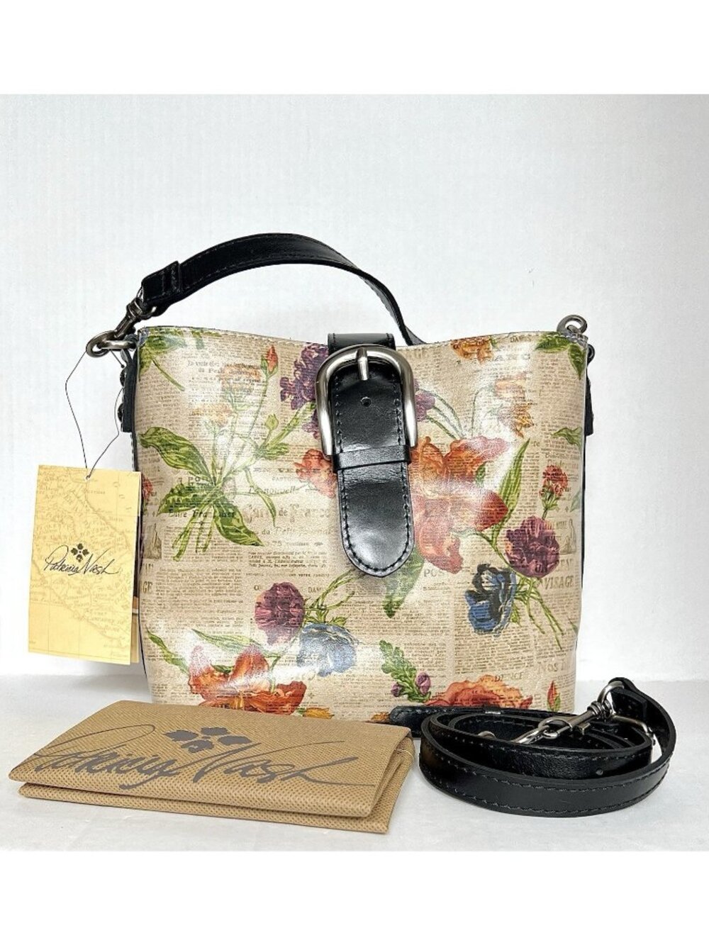 NWT Patricia Nash Irving Bucket Cross Body Parisian Newspaper Floral Bag - Picture 3 of 14